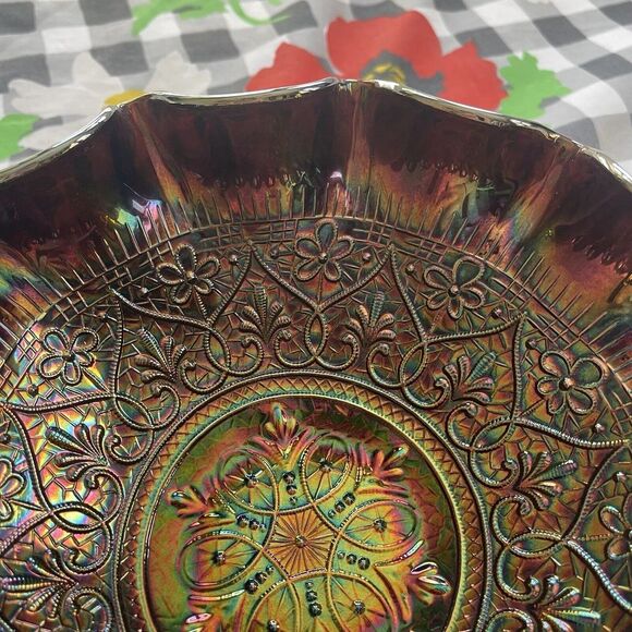 FENTON HEARTS & FLOWERS AMETHYST CARNIVAL GLASS Medallion Fruit Bowl pedestal - Picture 9 of 13